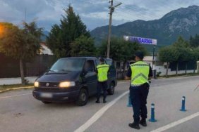 Mugla039da-jandarmadan-siki-denetim-155-arac-trafikten-men-edildi-featured