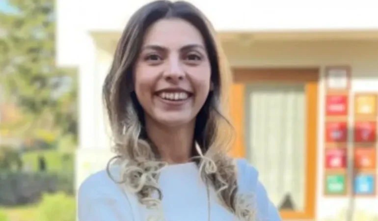 Otomobilin çarptığı genç kadın hayatını kaybetti