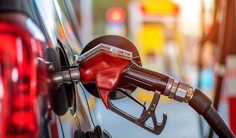 Akaryakıta büyük zam yolda: Litresi 100 lirayı bulacak