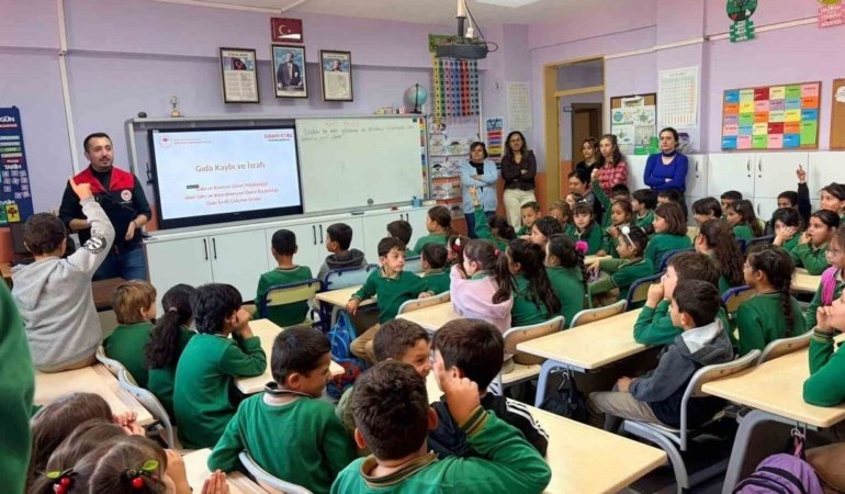 Baklan’da öğrencilere gıda israfı eğitimi verildi