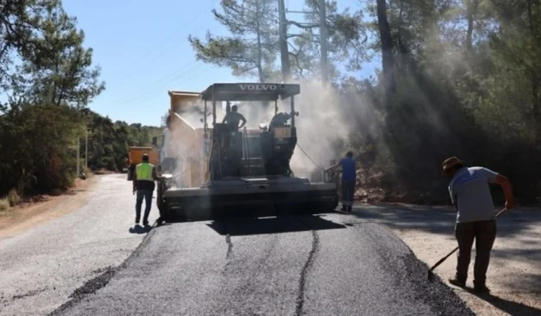 Bodrum’da Asfalt Çalışmaları Sürüyor
