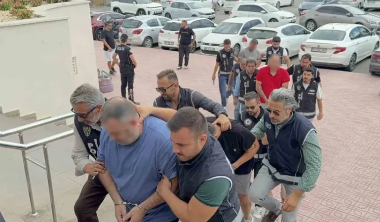 Bodrum’da Tefecilik Soruşturması: 8 Şüpheli Adliyeye Sevk Edildi