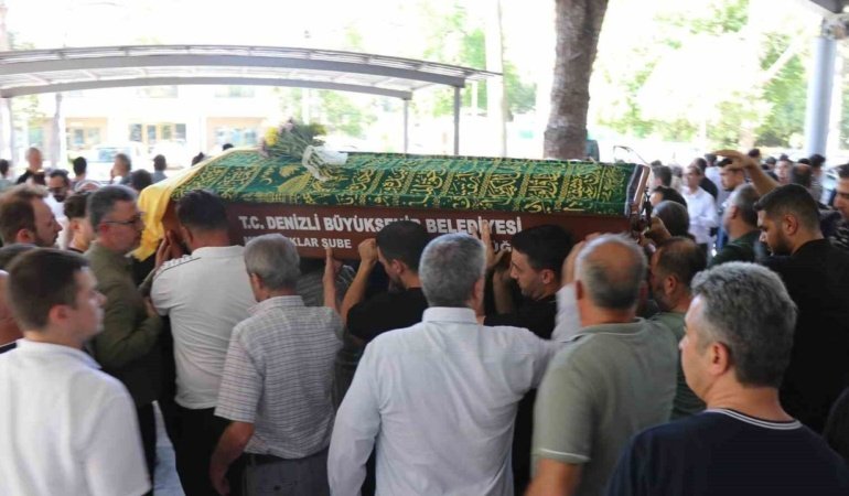 Kadın yayanın ölümüne neden olan sürücünün tutuksuz yargılanmasına tepki