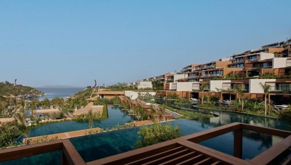 Maxx-Royal-Bodrum-35-Milyar-Dolarlik-Luks-Seyahat-Agi-Virtuosoya-Katildi-featured