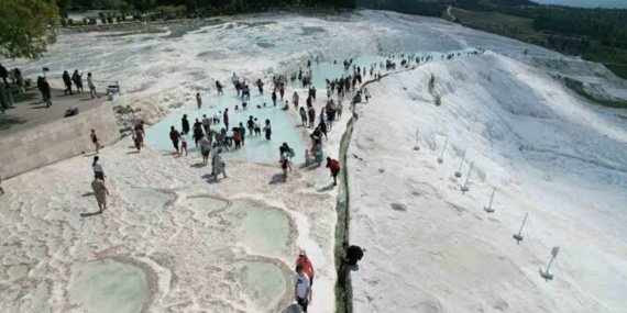 Pamukkale-23-milyon-ziyaretciyle-Turkiye-ikincisi-oldu-featured
