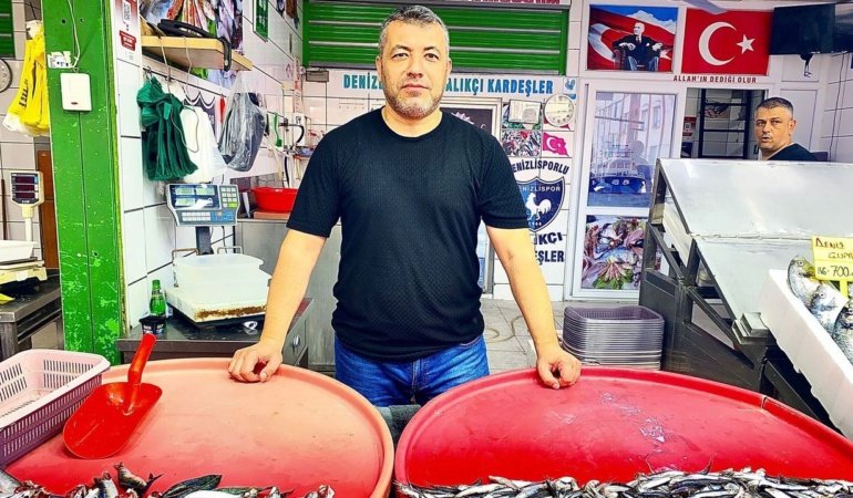Sezon açıldı Denizli’de balıklar tezgahlardaki yerini aldı