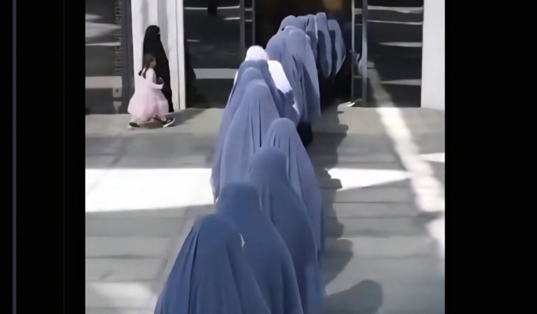 Hafız öğrencilere 'koyun sürüsü' hitabında bulunan öğretmene suç duyurusu!