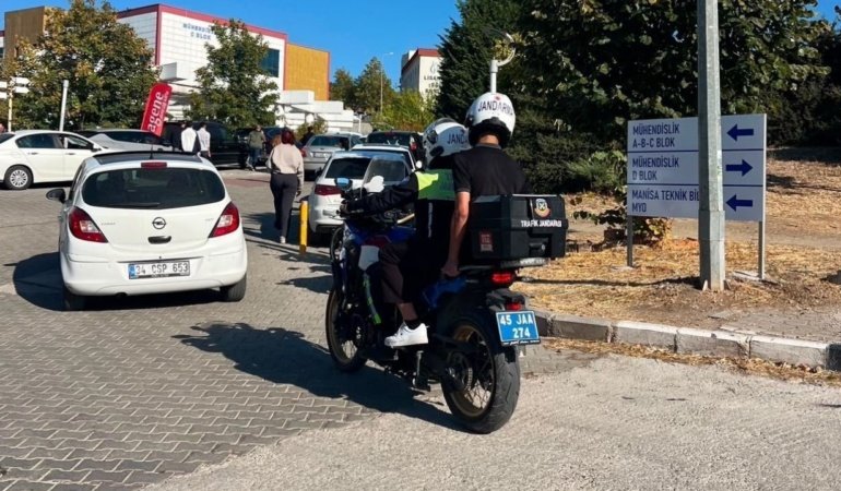 Sınav merkezinden yurda dakikalarla yarış: KPSS adayı kimliğini unuttu!